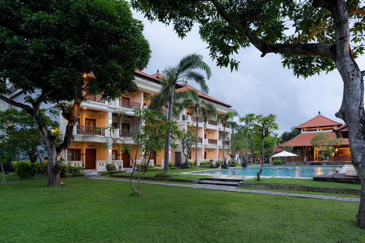 Kusuma Resort Seminyak Exterior foto