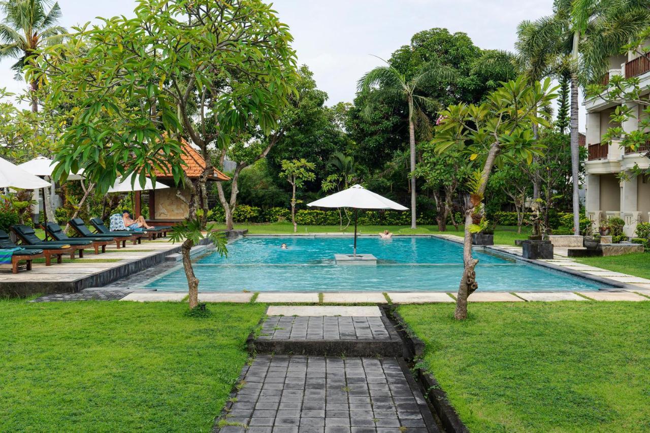 Kusuma Resort Seminyak Exterior foto