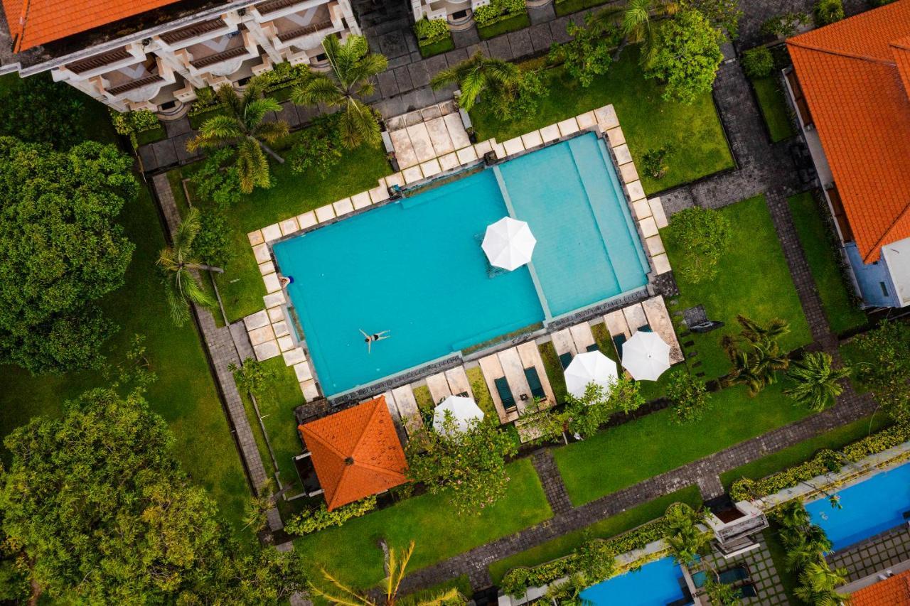 Kusuma Resort Seminyak Exterior foto